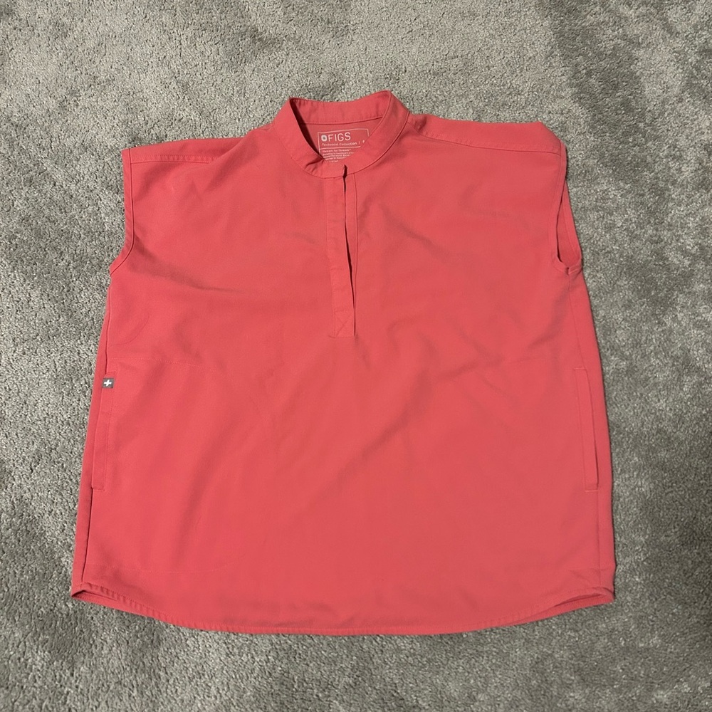Pink figs scrub top
